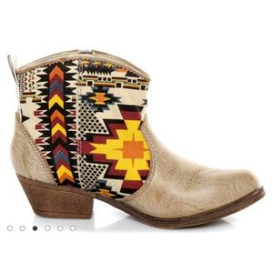 Lulu’s Big Buddha The Wendy Bootie